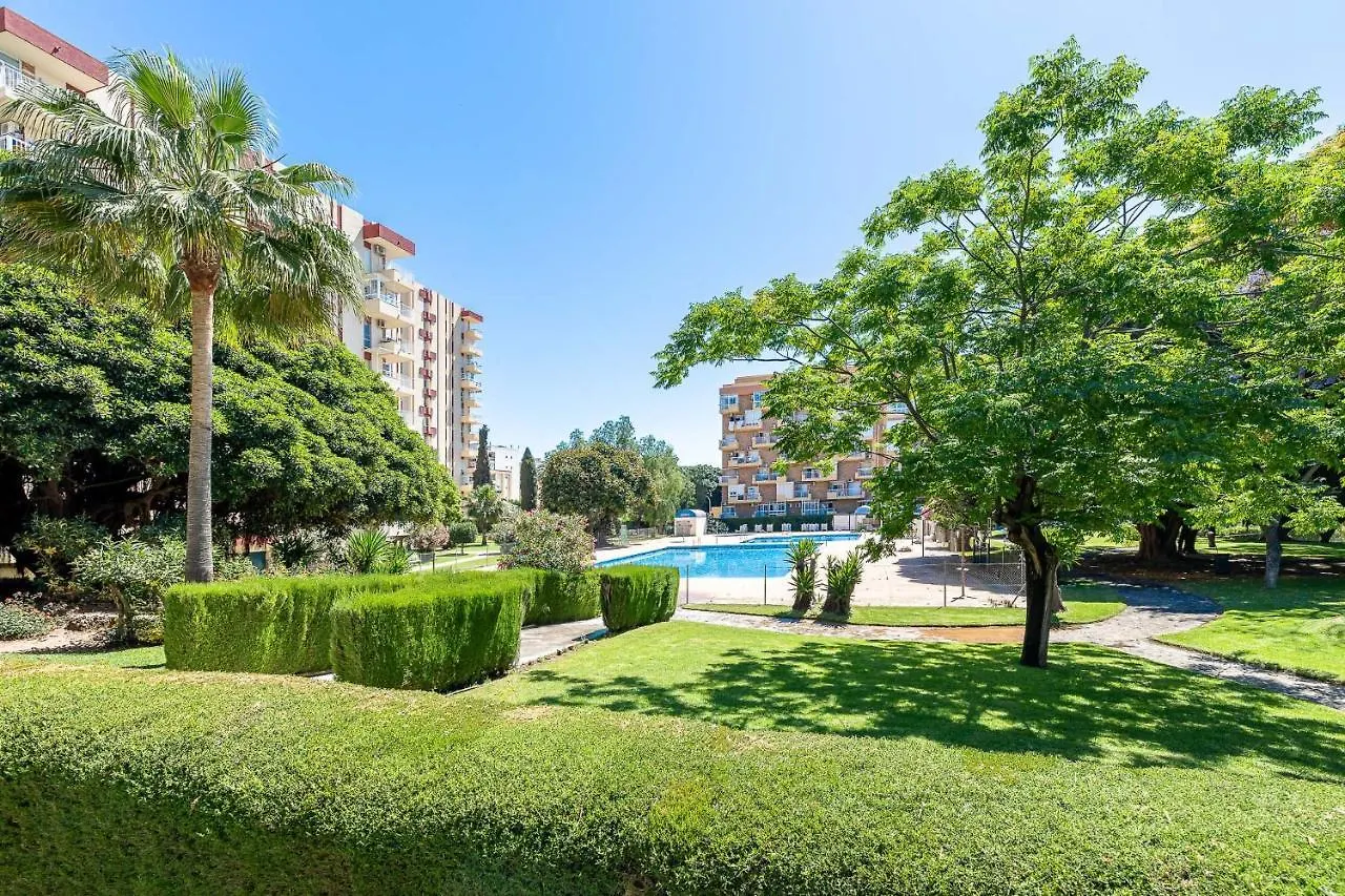797 Holiday Rentals - Moderno Estudio Para 3 En Aguila Benalmadena Spain